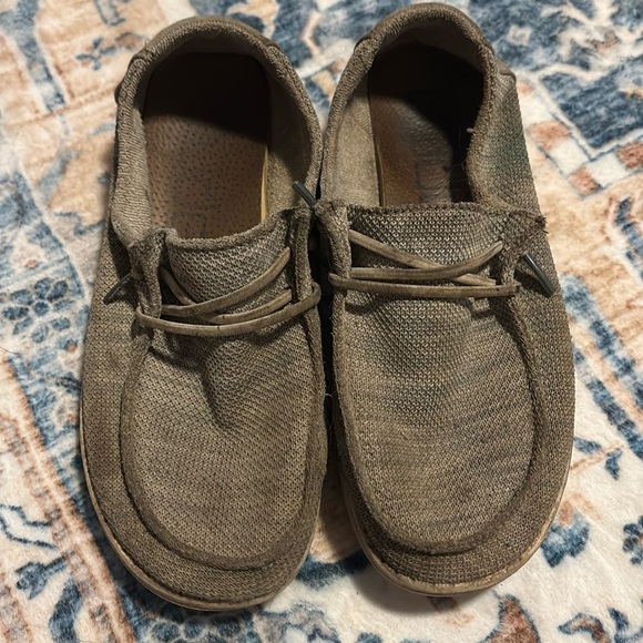 Worn hey dudes size 6 - Picture 1 of 2
